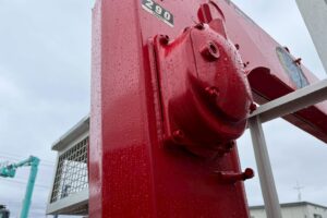 サムネイル: 【平成18年式】三菱キャンター3.5tクレーン付き平ボデー！【5段ブームラジコン付き】車検令和8年11月 札幌・江別・旭川・北見・釧路どこでも全国対応可能です！【お問い合わせは北見店へ～TEL0157-57-7166～】