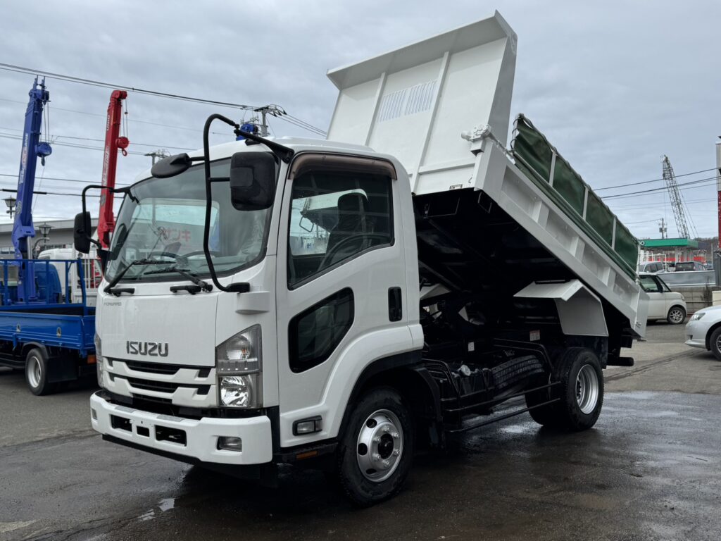 平成28年　フォワード4トンLゲートダンプ　全塗装済み　電動コボレーン　車検1年付