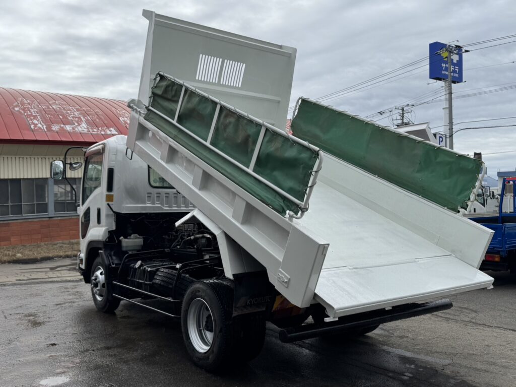 平成28年　フォワード4トンLゲートダンプ　全塗装済み　電動コボレーン　車検1年付