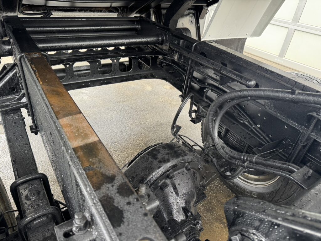 平成28年　フォワード4トンLゲートダンプ　全塗装済み　電動コボレーン　車検1年付