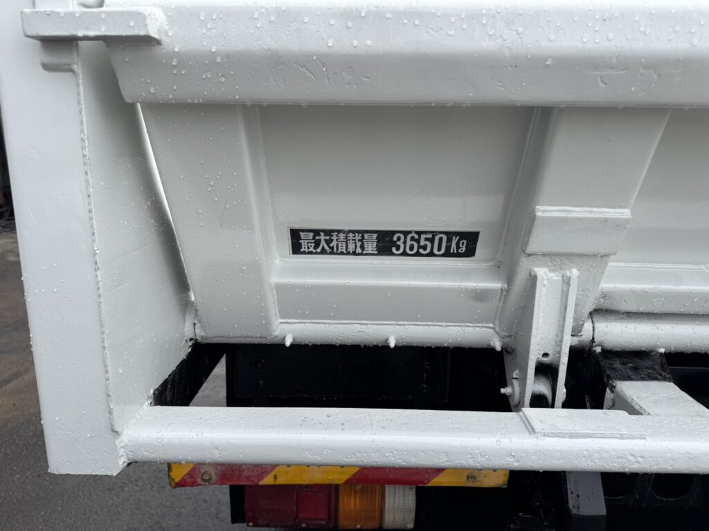 平成28年　フォワード4トンLゲートダンプ　全塗装済み　電動コボレーン　車検1年付