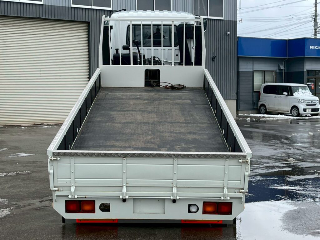 【平成２１年】　三菱　ファイター　４トン　ハイジャッキセルフ　★ウインチ付　★ベッド付　(車検1年付）【お問い合わせは北見店へ～TEL0157-57-7166～】