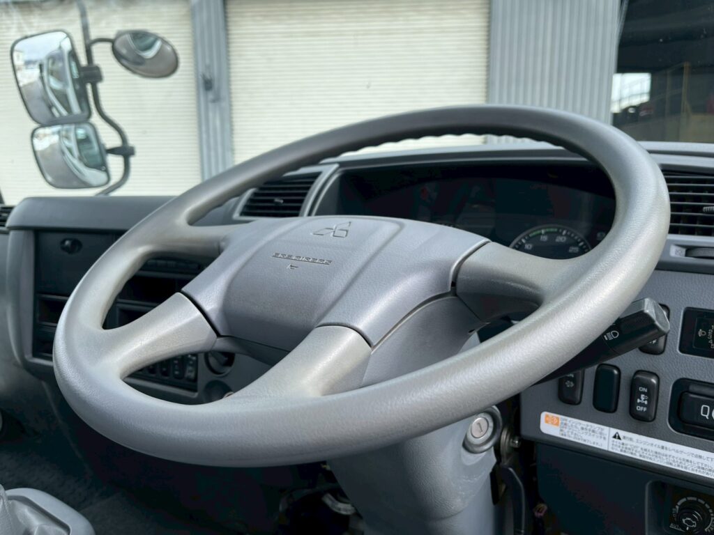 【平成２１年】　三菱　ファイター　４トン　ハイジャッキセルフ　★ウインチ付　★ベッド付　(車検1年付）【お問い合わせは北見店へ～TEL0157-57-7166～】