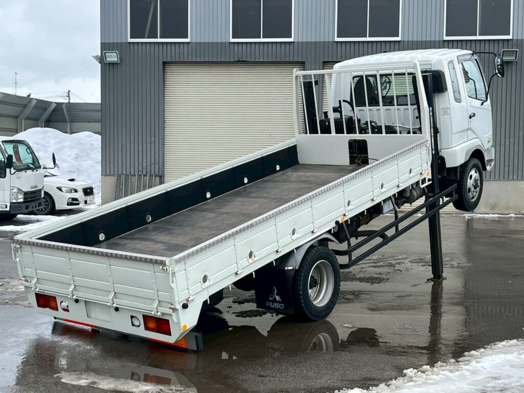 【平成２１年】　三菱　ファイター　４トン　ハイジャッキセルフ　★ウインチ付　★ベッド付　(車検1年付）【お問い合わせは北見店へ～TEL0157-57-7166～】