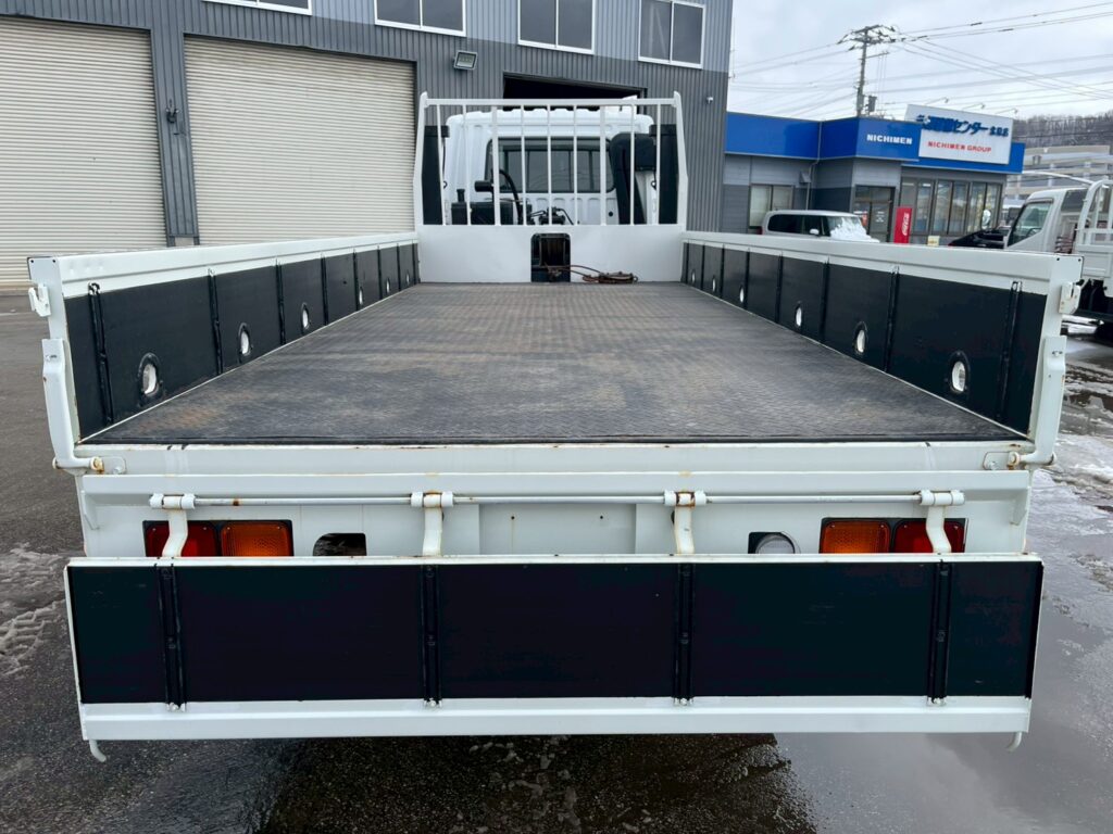 【平成２１年】　三菱　ファイター　４トン　ハイジャッキセルフ　★ウインチ付　★ベッド付　(車検1年付）【お問い合わせは北見店へ～TEL0157-57-7166～】