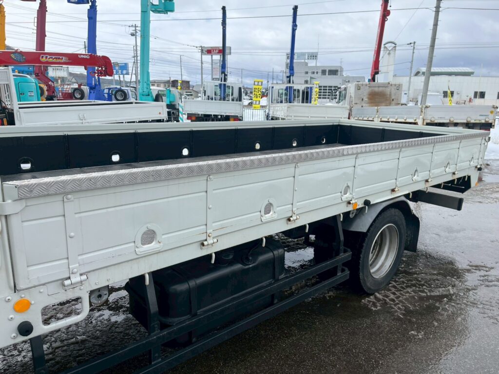 【平成２１年】　三菱　ファイター　４トン　ハイジャッキセルフ　★ウインチ付　★ベッド付　(車検1年付）【お問い合わせは北見店へ～TEL0157-57-7166～】