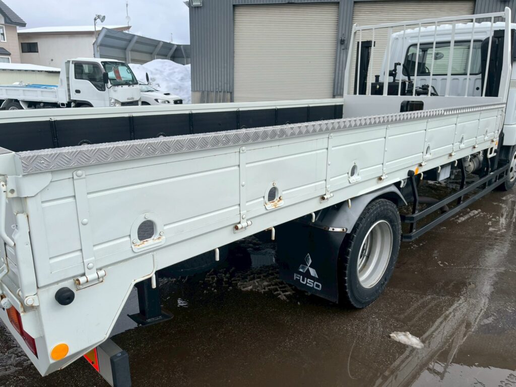 【平成２１年】　三菱　ファイター　４トン　ハイジャッキセルフ　★ウインチ付　★ベッド付　(車検1年付）【お問い合わせは北見店へ～TEL0157-57-7166～】