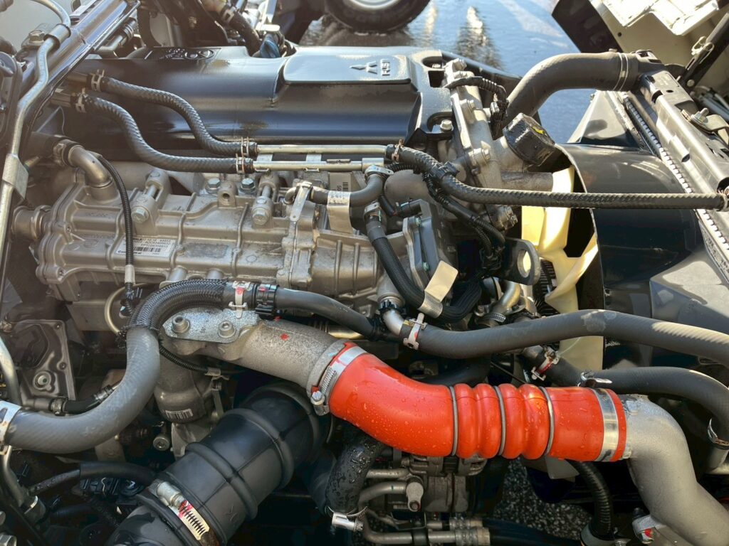 【平成29年式】三菱　キャンター　2t平ボデー　セミワイド　ロング　車検令和9年1月まで！　【お問い合わせは北見店へ～TEL0157-57-7166～】