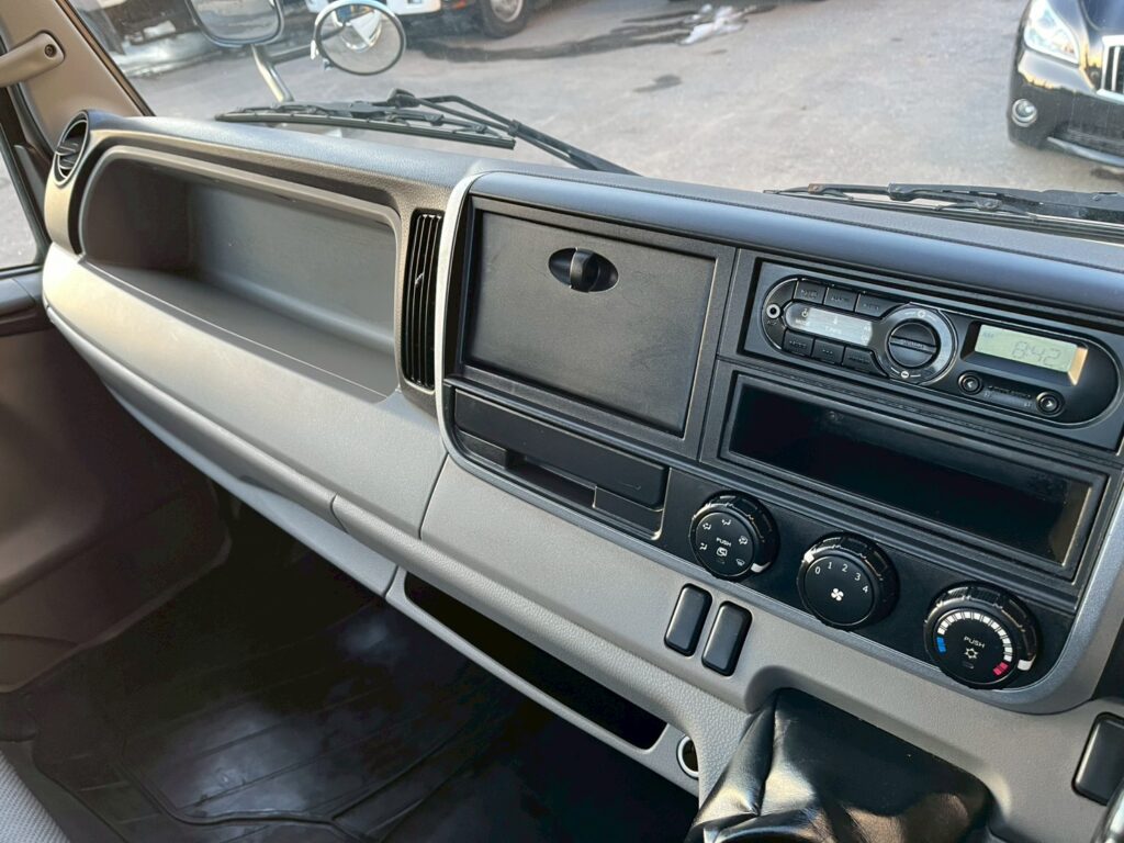 【平成29年式】三菱　キャンター　2t平ボデー　セミワイド　ロング　車検令和9年1月まで！　【お問い合わせは北見店へ～TEL0157-57-7166～】