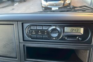 サムネイル: 【平成29年式】三菱　キャンター　2t平ボデー　セミワイド　ロング　車検令和9年1月まで！　【お問い合わせは北見店へ～TEL0157-57-7166～】