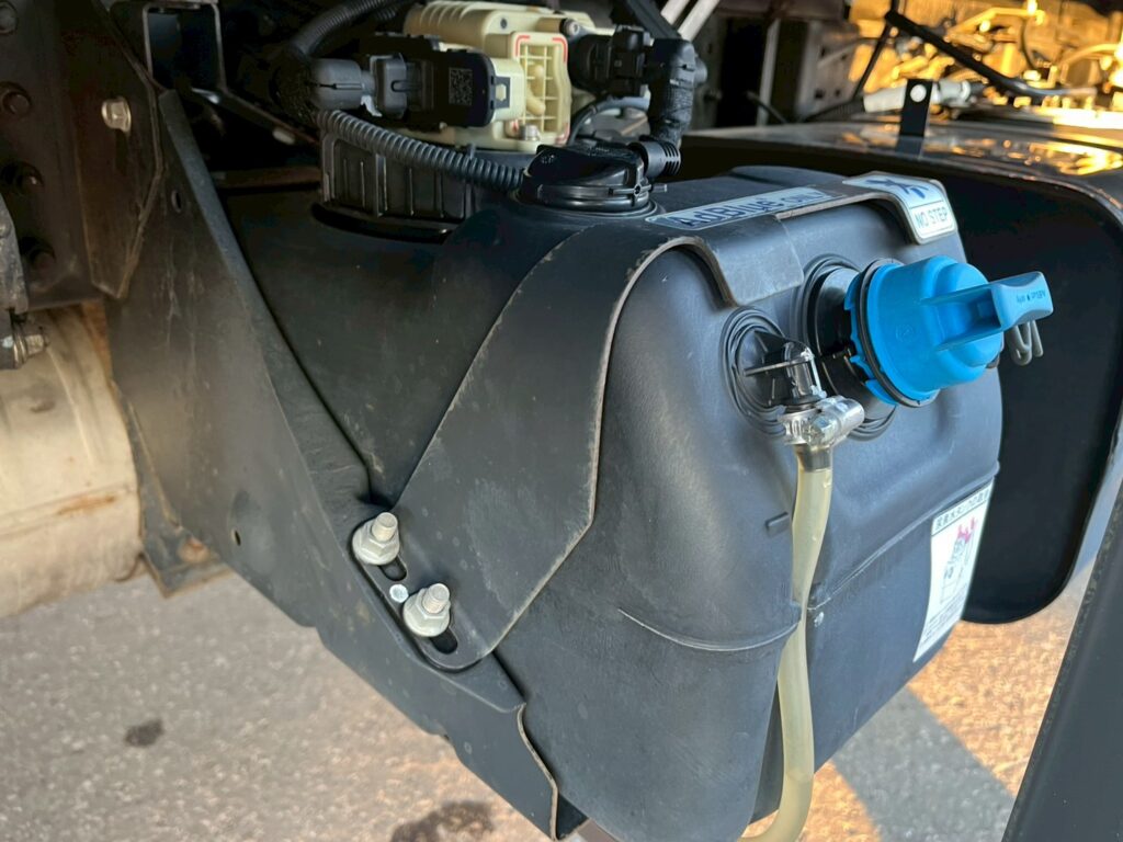 【平成29年式】三菱　キャンター　2t平ボデー　セミワイド　ロング　車検令和9年1月まで！　【お問い合わせは北見店へ～TEL0157-57-7166～】