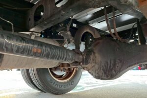 サムネイル: 【平成29年式】三菱　キャンター　2t平ボデー　セミワイド　ロング　車検令和9年1月まで！　【お問い合わせは北見店へ～TEL0157-57-7166～】