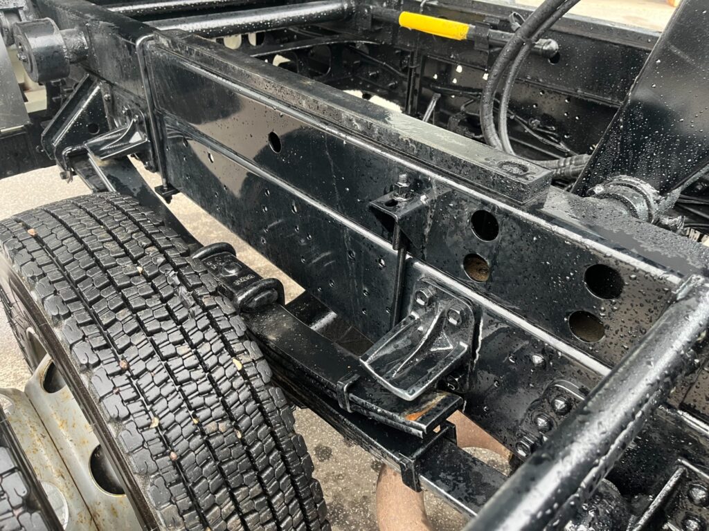 【平成27年式】　いすゞ　フォワード　4tダンプ　Lゲート　電動コボレーン　車検1年付き【お問い合わせは北見店へ～TEL0157-57-7166～】