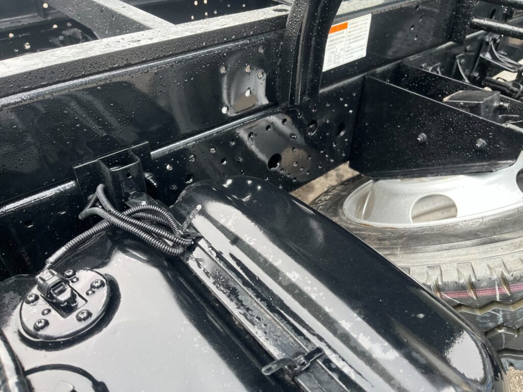 【平成27年式】　いすゞ　フォワード　4tダンプ　Lゲート　電動コボレーン　車検1年付き【お問い合わせは北見店へ～TEL0157-57-7166～】