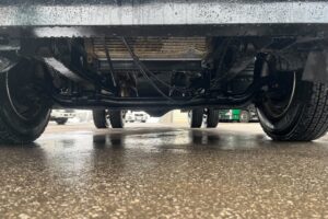 サムネイル: 【平成27年式】　いすゞ　フォワード　4tダンプ　Lゲート　電動コボレーン　車検1年付き【お問い合わせは北見店へ～TEL0157-57-7166～】