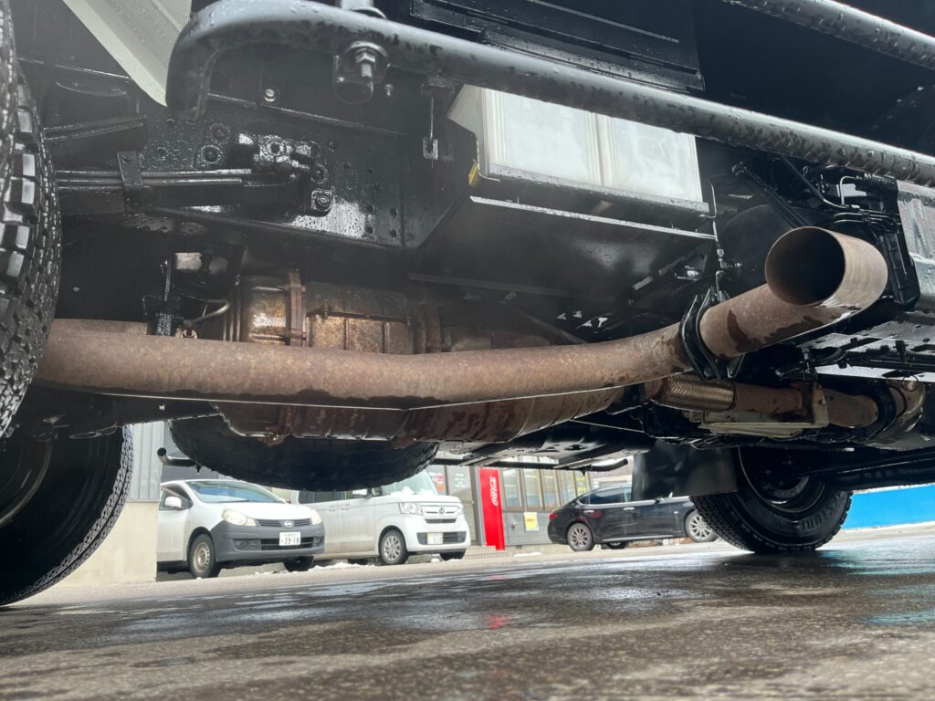 【平成27年式】　いすゞ　フォワード　4tダンプ　Lゲート　電動コボレーン　車検1年付き【お問い合わせは北見店へ～TEL0157-57-7166～】