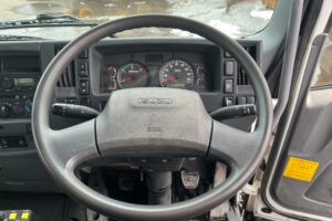 サムネイル: 【平成27年式】　いすゞ　フォワード　4tダンプ　Lゲート　電動コボレーン　車検1年付き【お問い合わせは北見店へ～TEL0157-57-7166～】