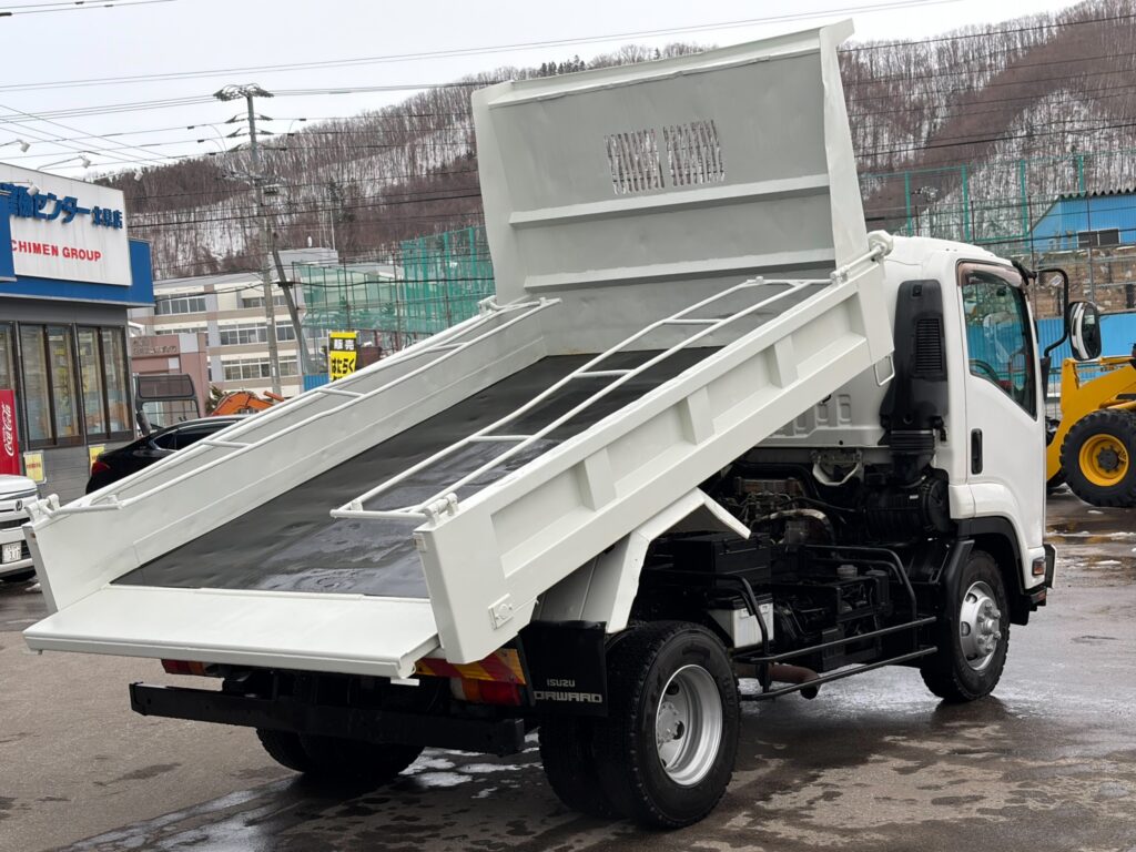 【平成27年式】　いすゞ　フォワード　4tダンプ　Lゲート　電動コボレーン　車検1年付き【お問い合わせは北見店へ～TEL0157-57-7166～】