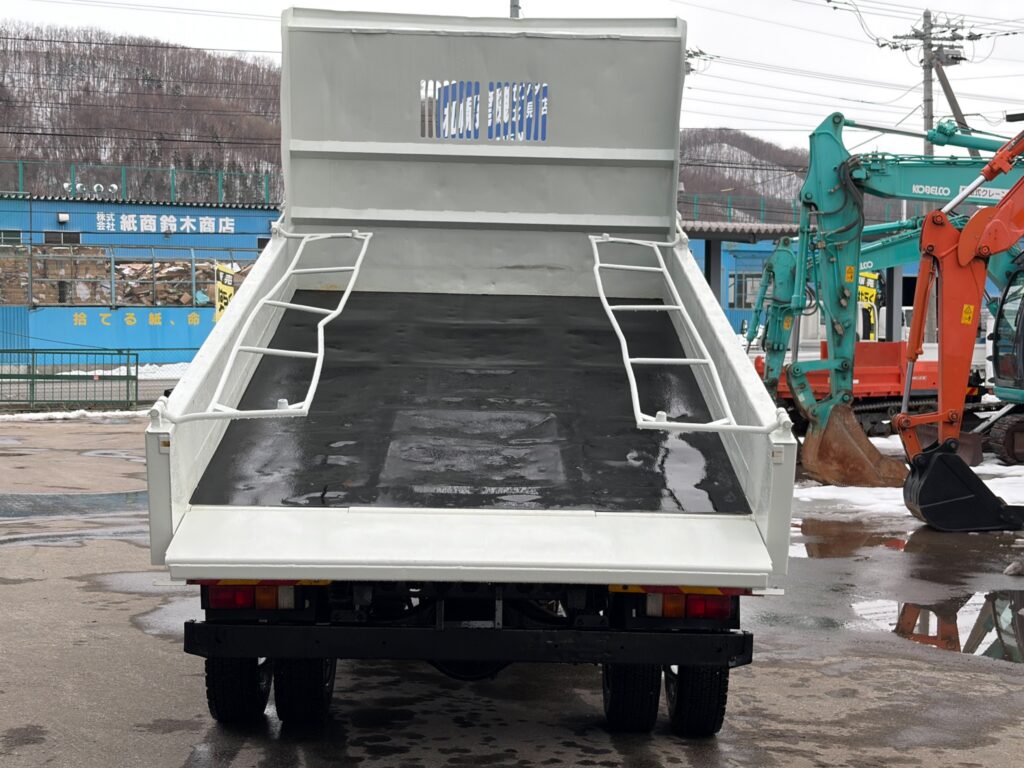 【平成27年式】　いすゞ　フォワード　4tダンプ　Lゲート　電動コボレーン　車検1年付き【お問い合わせは北見店へ～TEL0157-57-7166～】