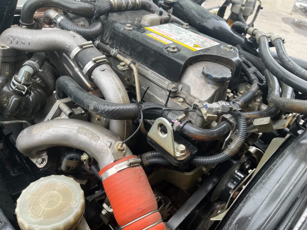 【平成27年式】　いすゞ　フォワード　4tダンプ　Lゲート　電動コボレーン　車検1年付き【お問い合わせは北見店へ～TEL0157-57-7166～】