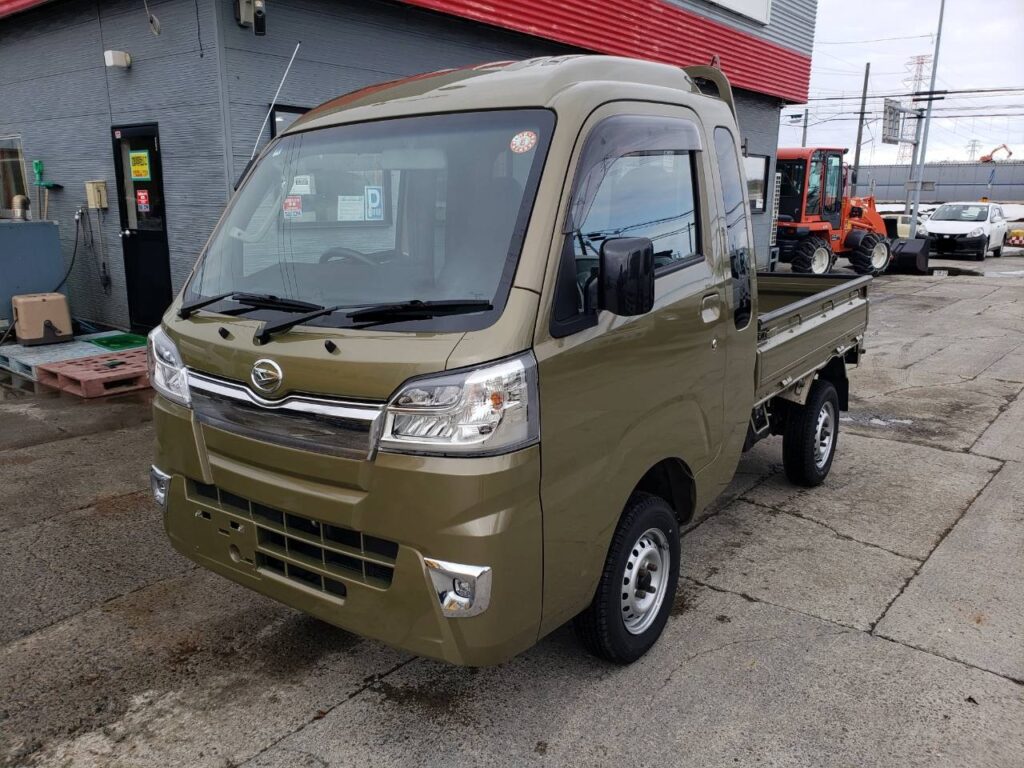 令和3年　ダイハツ　ハイゼット軽トラックジャンボ　4WD・デフロック（車検令和9年10月）