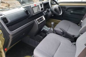 サムネイル: 令和3年　ダイハツ　ハイゼット軽トラックジャンボ　4WD・デフロック（車検令和9年10月）