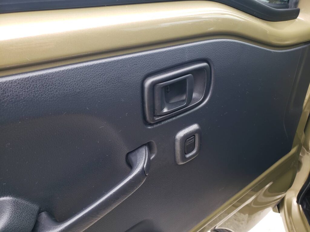 令和3年　ダイハツ　ハイゼット軽トラックジャンボ　4WD・デフロック（車検令和9年10月）