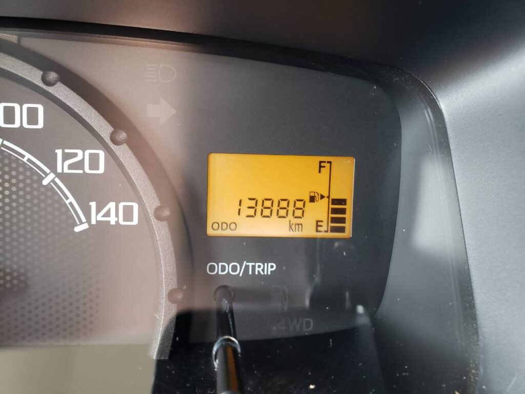 令和3年　ダイハツ　ハイゼット軽トラックジャンボ　4WD・デフロック（車検令和9年10月）