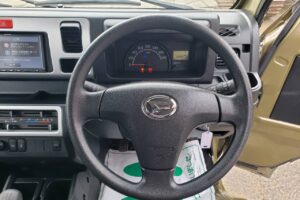 サムネイル: 令和3年　ダイハツ　ハイゼット軽トラックジャンボ　4WD・デフロック（車検令和9年10月）