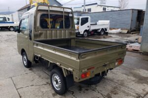 サムネイル: 令和3年　ダイハツ　ハイゼット軽トラックジャンボ　4WD・デフロック（車検令和9年10月）