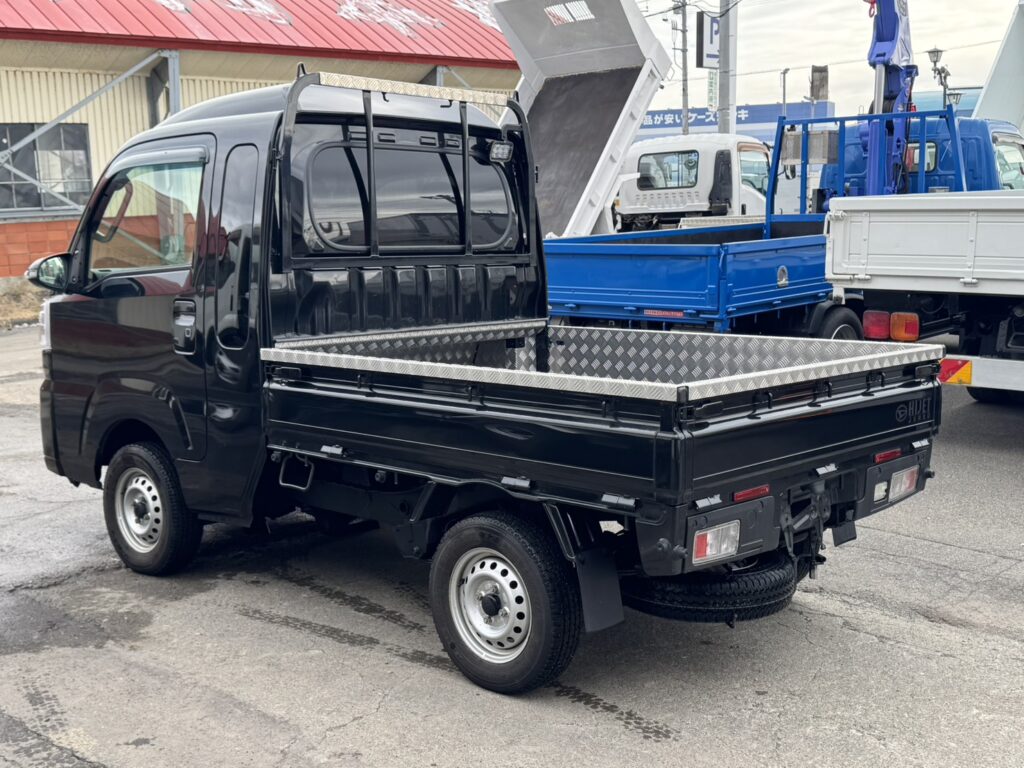 令和4年　ハイゼット軽トラジャンボエクストラ4WD　オートマ　走行約2万キロ　車検2年付