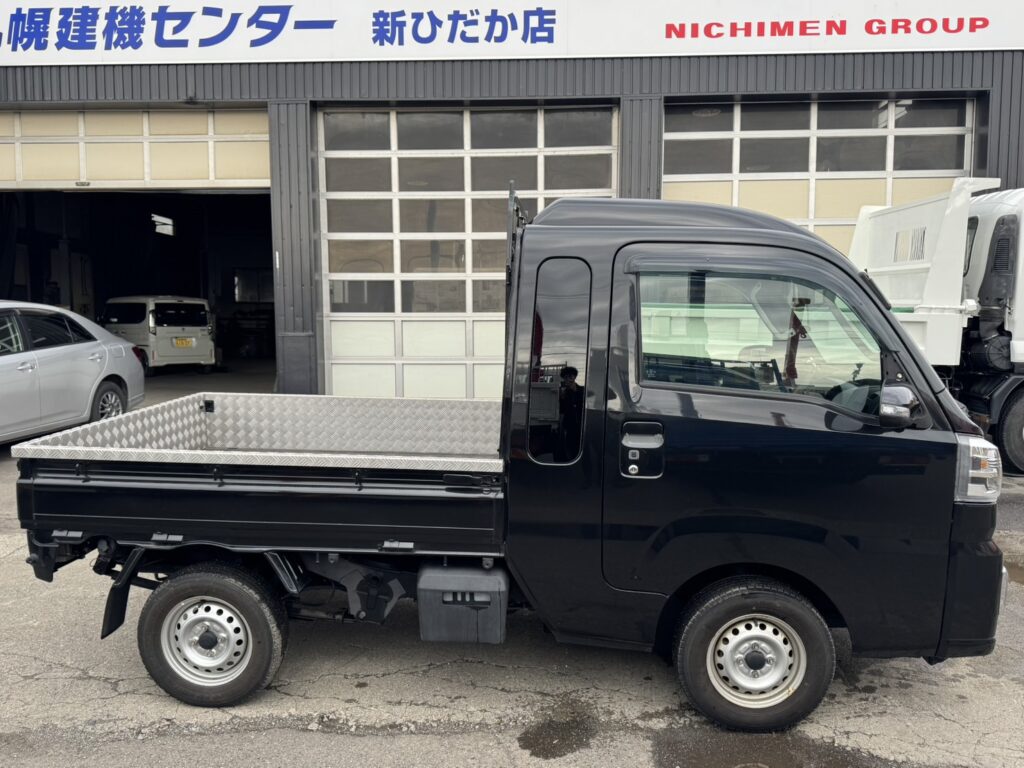 令和4年　ハイゼット軽トラジャンボエクストラ4WD　オートマ　走行約2万キロ　車検2年付