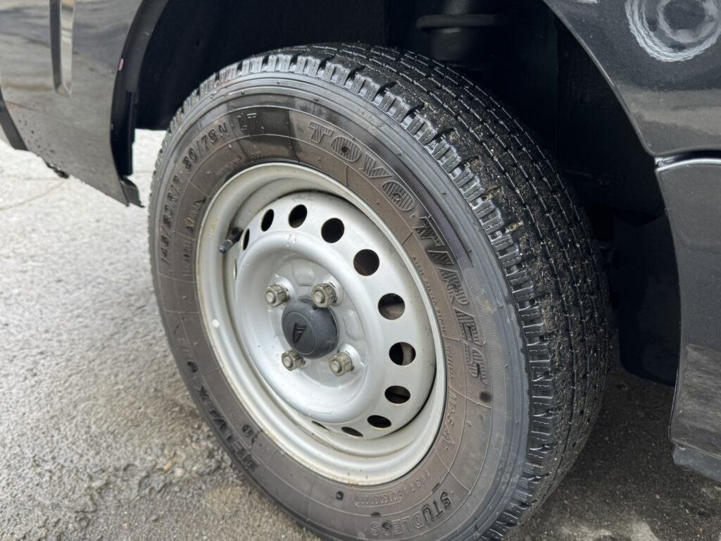 令和4年　ハイゼット軽トラジャンボエクストラ4WD　オートマ　走行約2万キロ　車検2年付