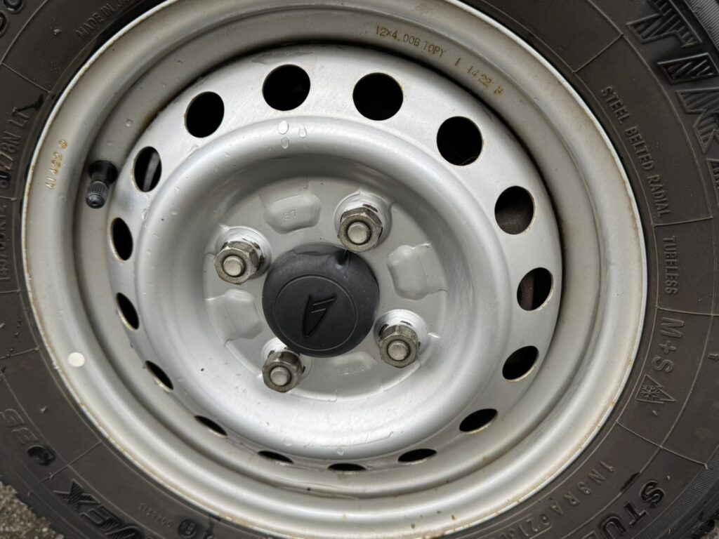 令和4年　ハイゼット軽トラジャンボエクストラ4WD　オートマ　走行約2万キロ　車検2年付