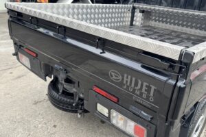 サムネイル: 令和4年　ハイゼット軽トラジャンボエクストラ4WD　オートマ　走行約2万キロ　車検2年付