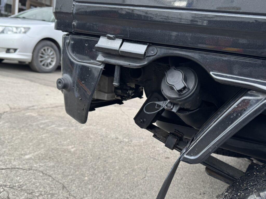 令和4年　ハイゼット軽トラジャンボエクストラ4WD　オートマ　走行約2万キロ　車検2年付