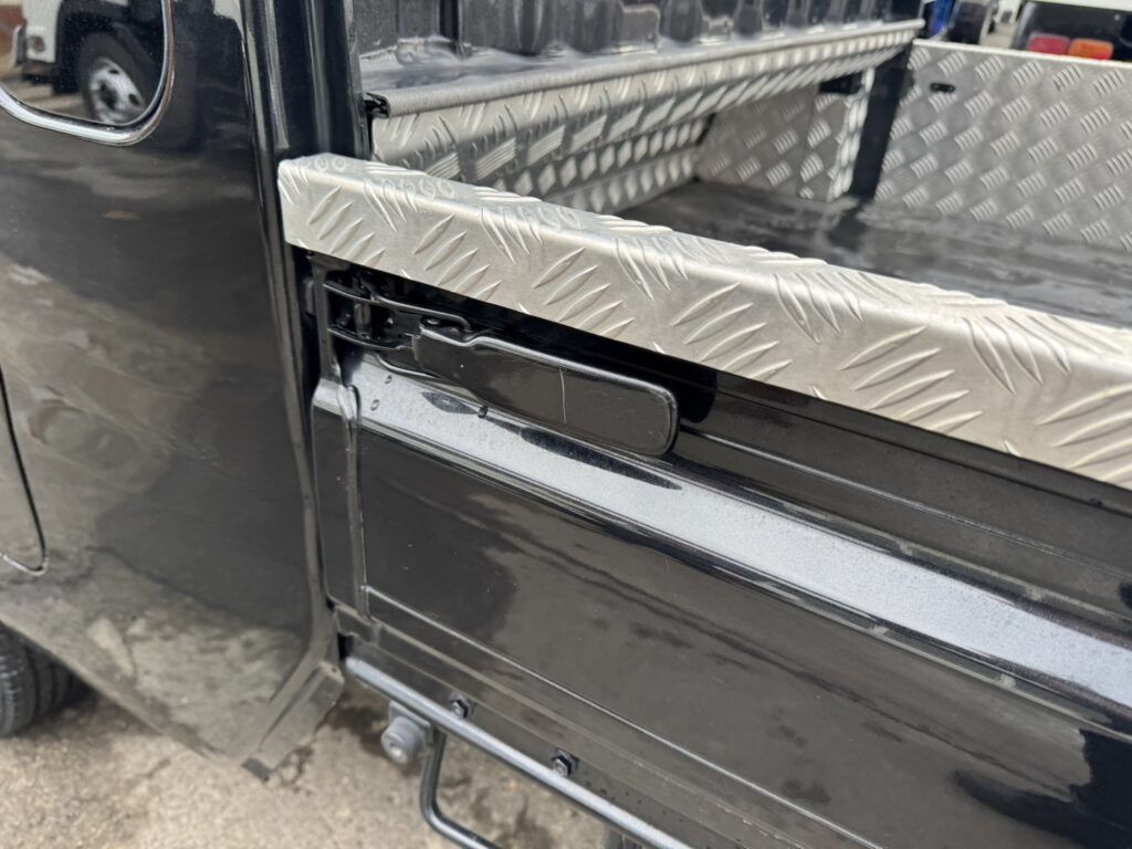 令和4年　ハイゼット軽トラジャンボエクストラ4WD　オートマ　走行約2万キロ　車検2年付