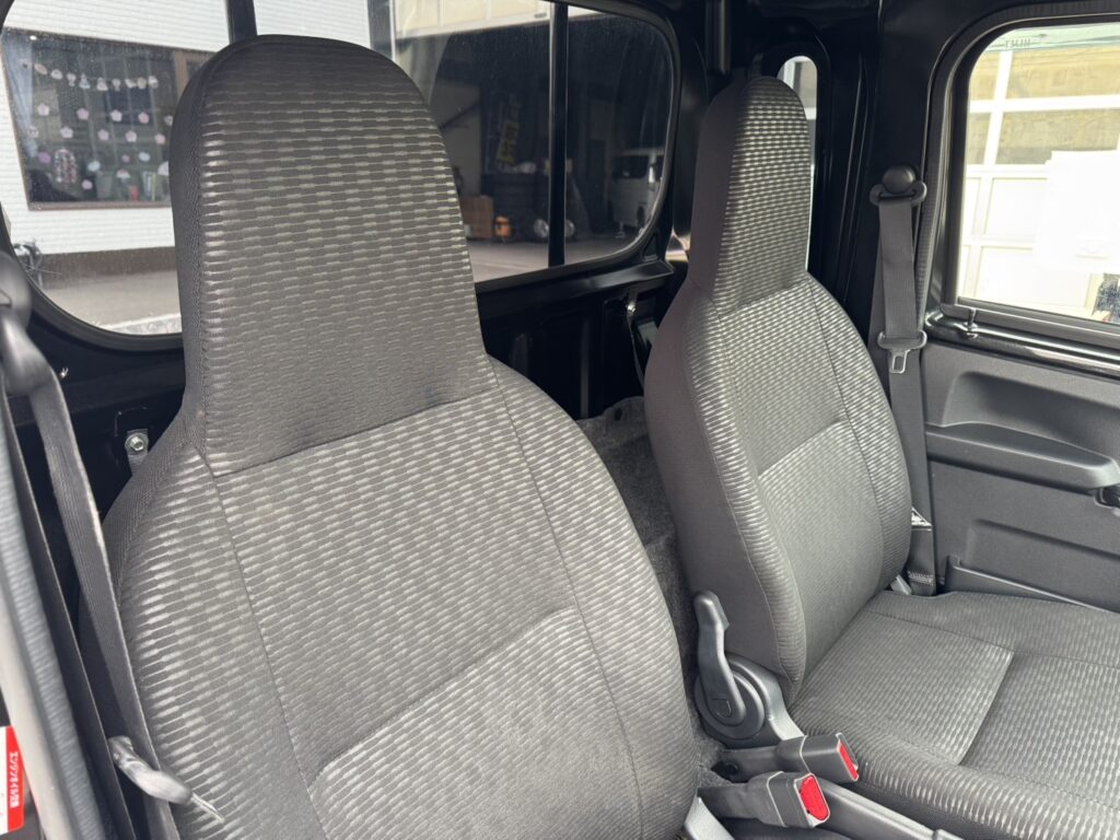 令和4年　ハイゼット軽トラジャンボエクストラ4WD　オートマ　走行約2万キロ　車検2年付