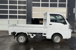 サムネイル: 平成29年　ハイゼット軽トラスタンダード4WD　オートマ　車検2年付