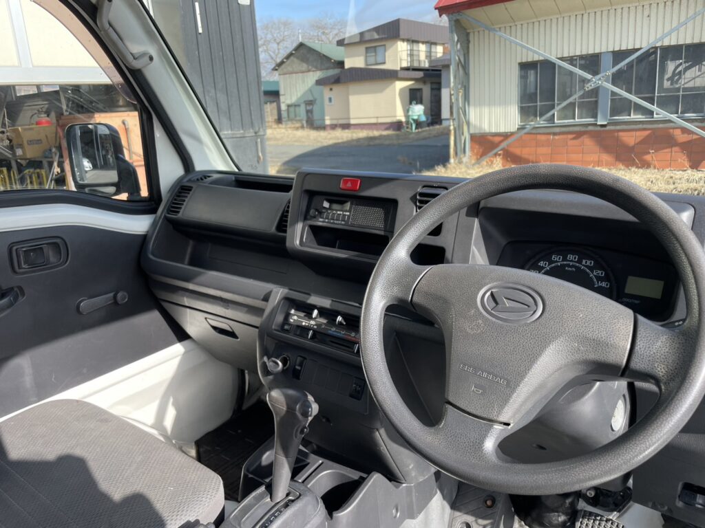 平成29年　ハイゼット軽トラスタンダード4WD　オートマ　車検2年付