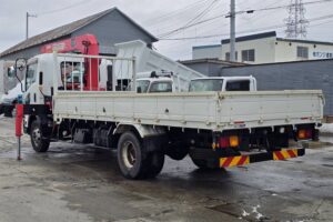 サムネイル: 平成27年　いすゞ　フォワード　４トン４段クレーンロング　フックイン・ラジコン付（車検令和８年11月）