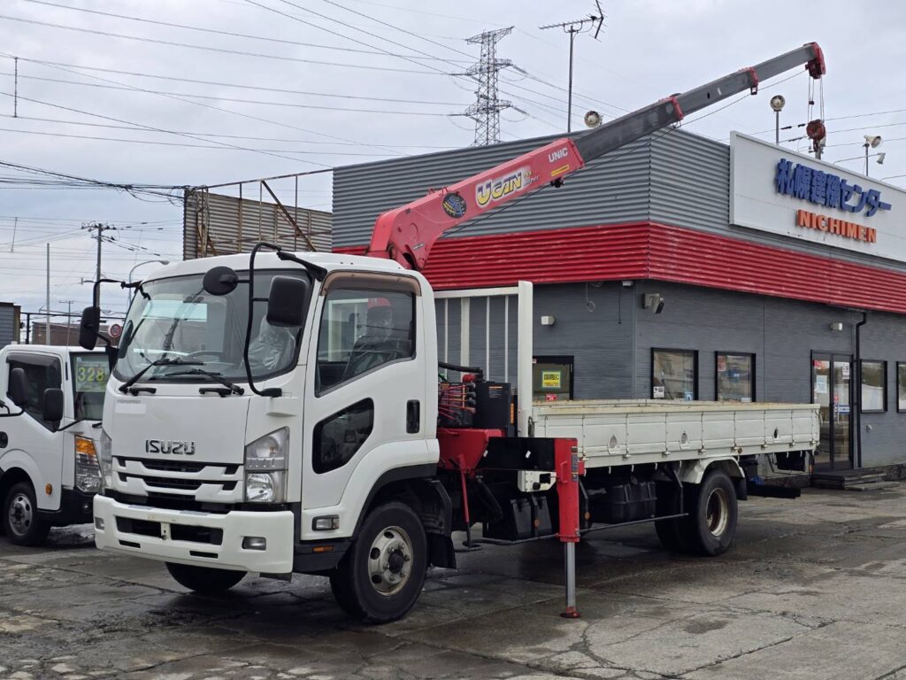 平成27年　いすゞ　フォワード　４トン４段クレーンロング　フックイン・ラジコン付（車検令和８年11月）