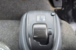 サムネイル: 平成27年　いすゞ　フォワード　４トン４段クレーンロング　フックイン・ラジコン付（車検令和８年11月）