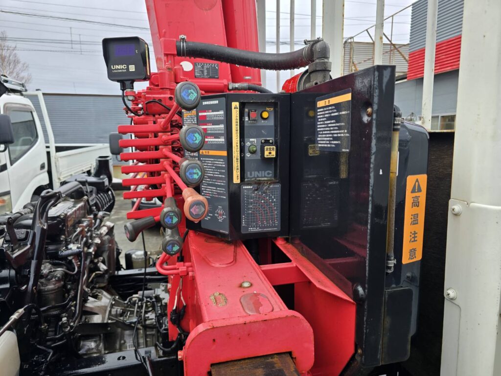 平成27年　いすゞ　フォワード　４トン４段クレーンロング　フックイン・ラジコン付（車検令和８年11月）