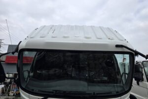 サムネイル: 平成27年　いすゞ　フォワード　４トン４段クレーンロング　フックイン・ラジコン付（車検令和８年11月）