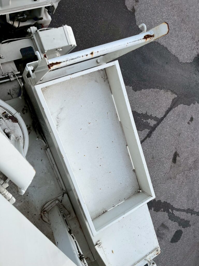 【★北見店★】【平成29年式】日野デュトロ9.9m高所作業車　FRPバケット【お問い合わせは北見店へ～TEL0157-57-7166～】