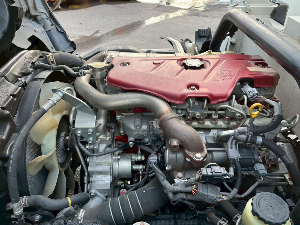 【★北見店★】【平成29年式】日野デュトロ9.9m高所作業車　FRPバケット【お問い合わせは北見店へ～TEL0157-57-7166～】