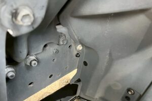 サムネイル: 【★北見店★】【平成29年式】日野デュトロ9.9m高所作業車　FRPバケット【お問い合わせは北見店へ～TEL0157-57-7166～】