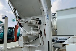 サムネイル: 【★北見店★】【平成29年式】日野デュトロ9.9m高所作業車　FRPバケット【お問い合わせは北見店へ～TEL0157-57-7166～】