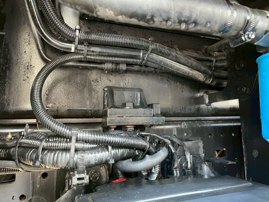 【★北見店★】【平成29年式】日野デュトロ9.9m高所作業車　FRPバケット【お問い合わせは北見店へ～TEL0157-57-7166～】